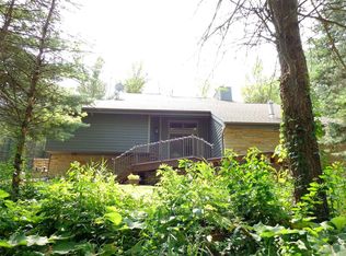 W5437 Horseshoe Pl, La Crosse, WI 54601