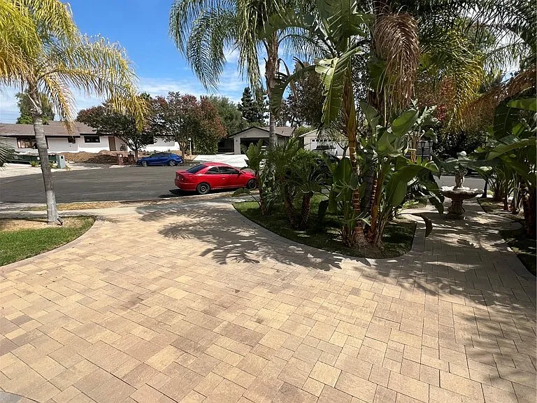 17161 Vintage St — Photo 7