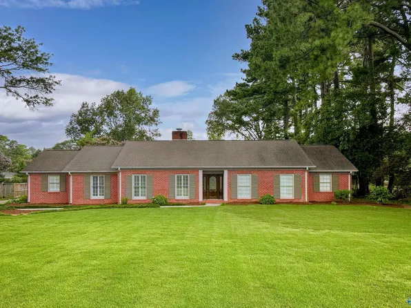 2006 Brookmeade Rd SE, Decatur, AL 35601