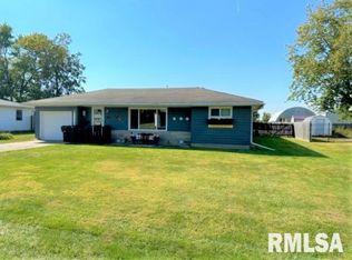 1222 S Illinois St, Lewistown, IL 61542