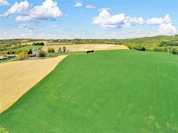 1321 Rising Sun Rd, Laurys Station, PA 18059