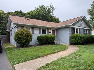 1731 Delchester Dr, Charlotte, NC 28210