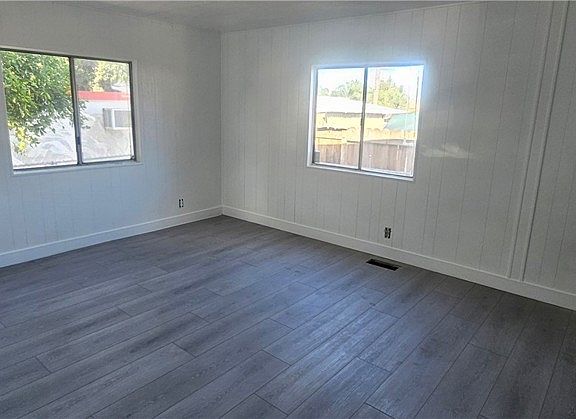 3rd image of 995 Pomona Rd Space 33