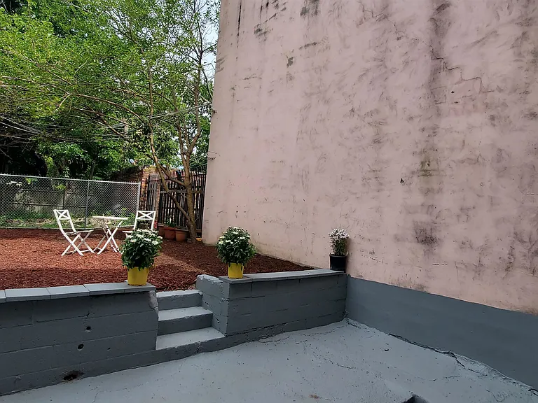 487 Ocean Ave #1 — Photo 18