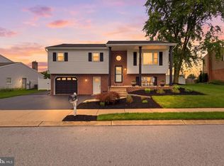 2477 N Gabrielle Ct, York, PA 17408