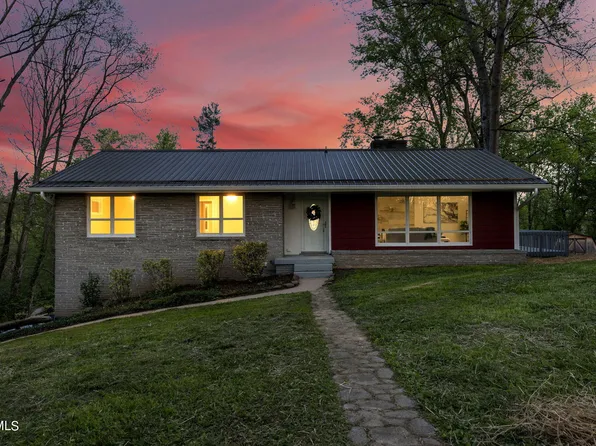 144 Lone Oak Dr, Kingsport, TN 37663