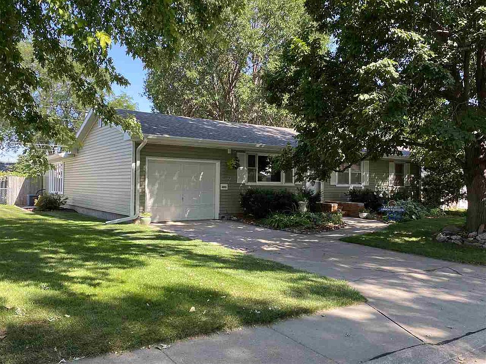 1st image of 3207 K Ave