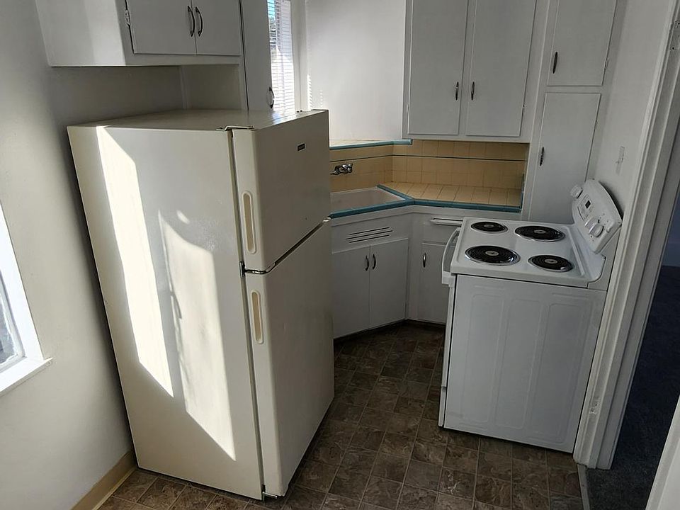 2nd image of 2050 Santa Clara Ave #F