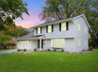 1266 Fellows St, St Charles, IL