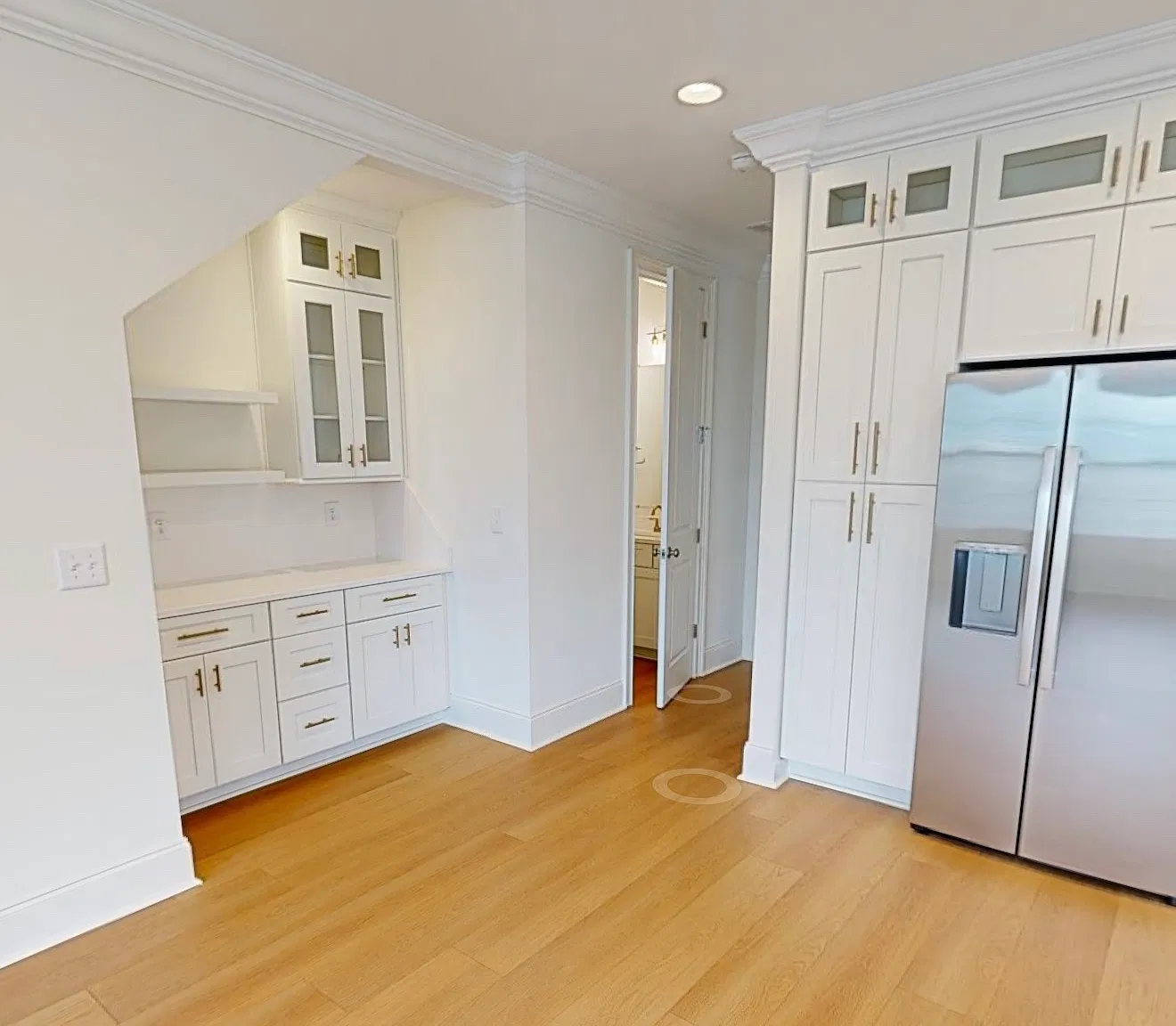4 bed, 3.5 bath, 1721 sqft, $5,000 — Photo 3