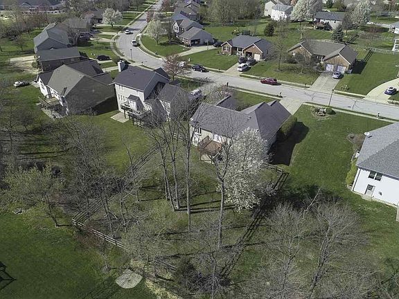 4th image of 10025 Braxton Dr