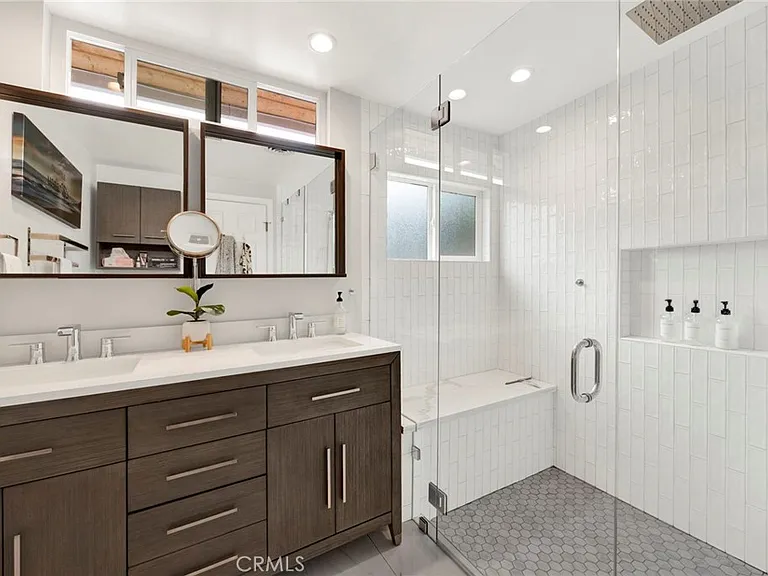 8746 Ruffner Ave — Photo 16