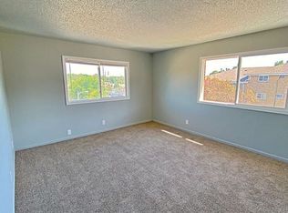 4760 Lafayette, Omaha, NE 68132