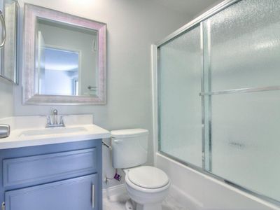 1365 Newport Ave, Long Beach, CA, 90804