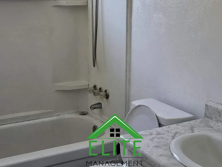 2980 Stingy Ln #D — Photo 8