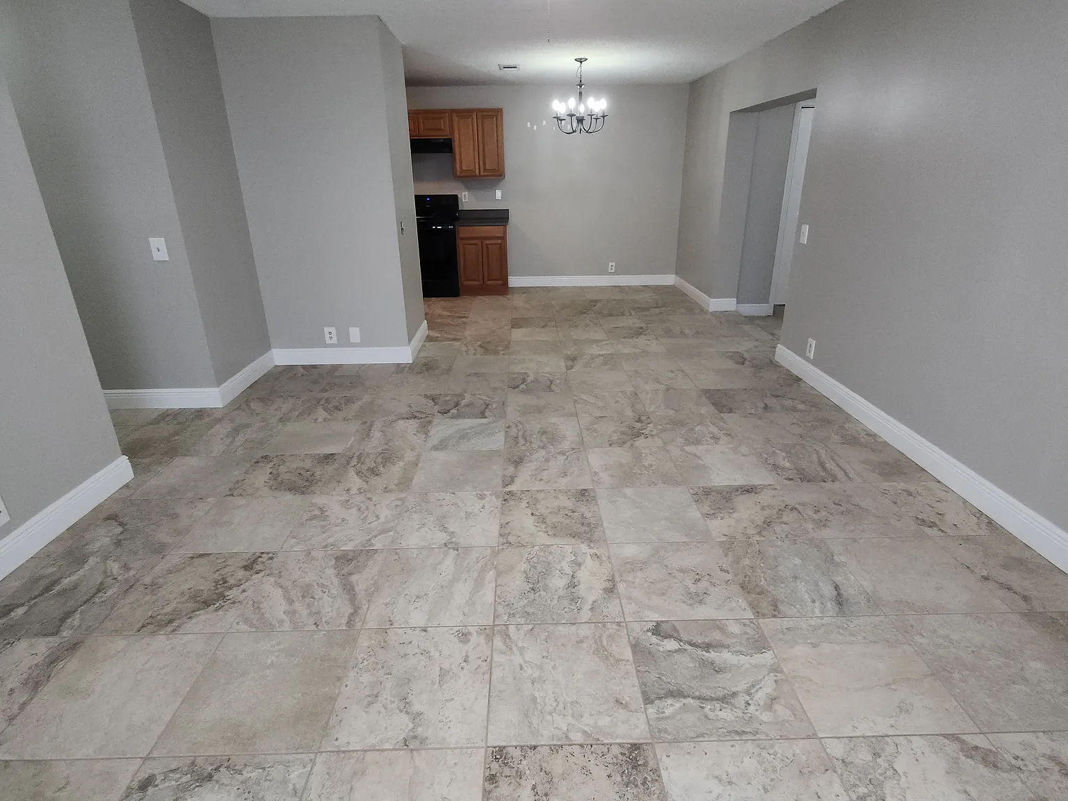3 bed, 1800 sqft, $1,795 — Photo 3