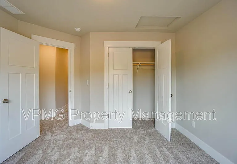 2347 E Otter Loop — Photo 23