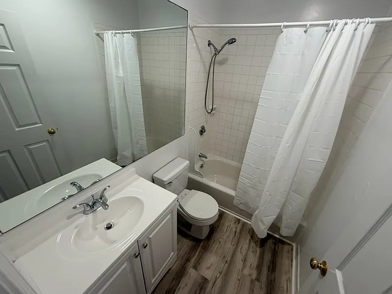 2 bed, 800 sqft, $3,850 — Photo 4