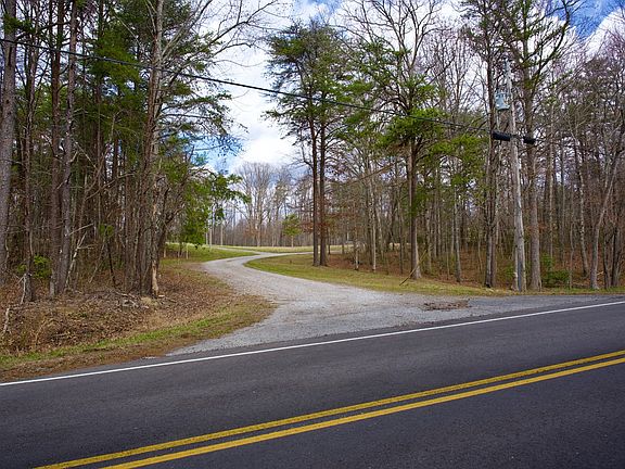 2nd image of 0 Daus Mountain Rd