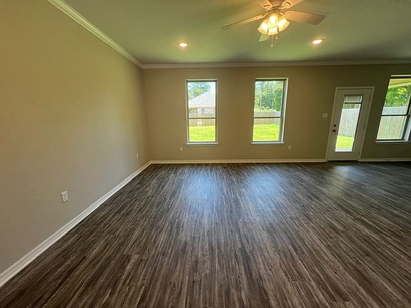 2nd image of 160 Highland Forest Dr