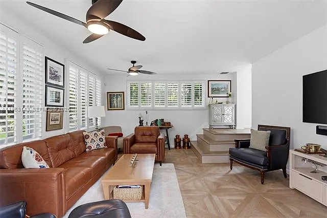 7801 SW 58th Ave — Photo 23