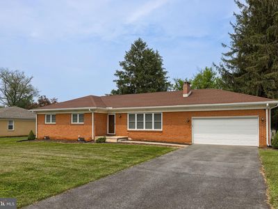 101 Lynbrook Dr N, York, PA, 17402