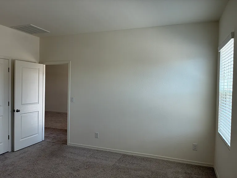 20109 W Palo Verde Dr — Photo 11