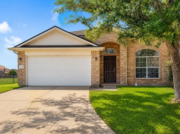 2403 Orchard Run, Fresno, TX 77545