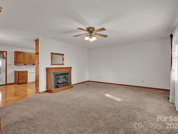 2nd image of 110 Green Meadow Ln