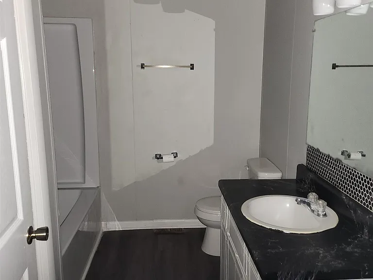 300 Carolina B11 Ave — Photo 15