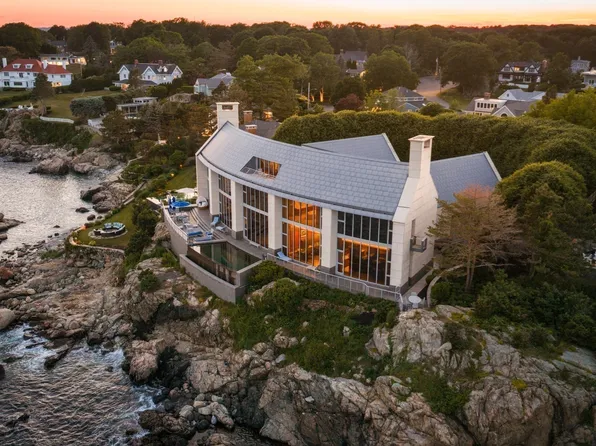 25 Rockyledge Rd, Swampscott, MA 01907