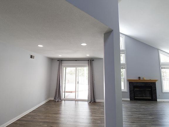 5th image of 850 S Sapphire Ln
