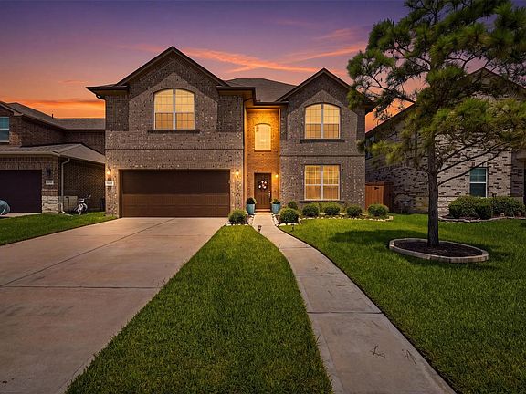 2nd image of 2413 Olancha Dr