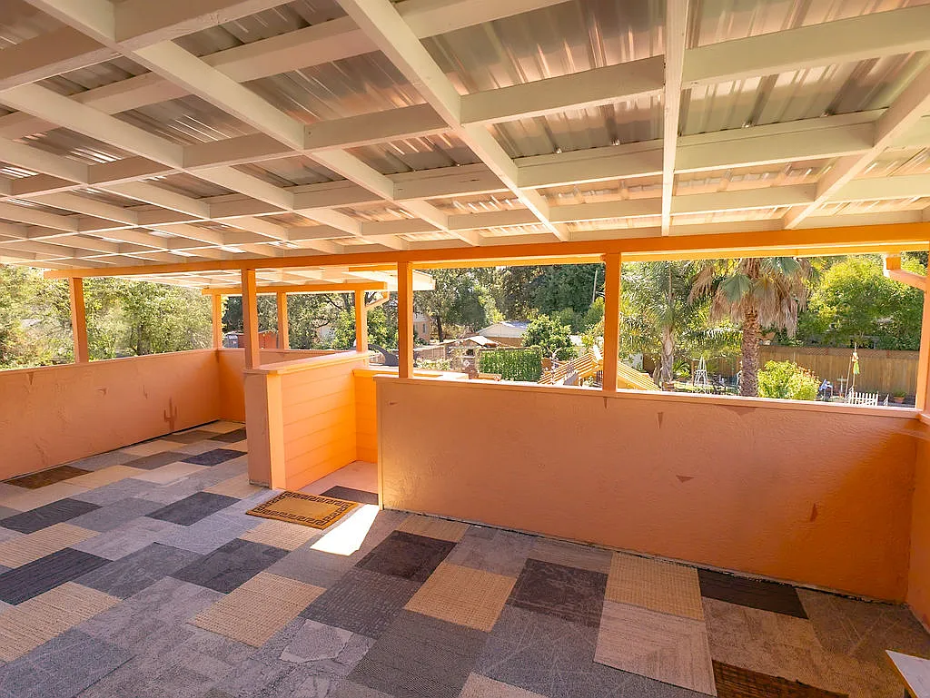 1 bed, 575 sqft, $2,200 — Photo 2