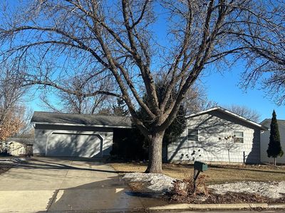 504 Kossuth Ave, Marshall, MN, 56258