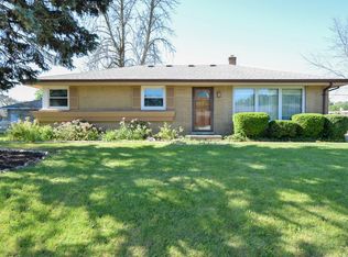 1715 Wind Dale Dr, Racine, WI 53402