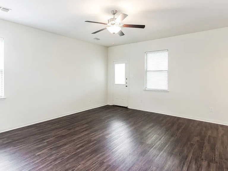 14333 Wrangler Way — Photo 3