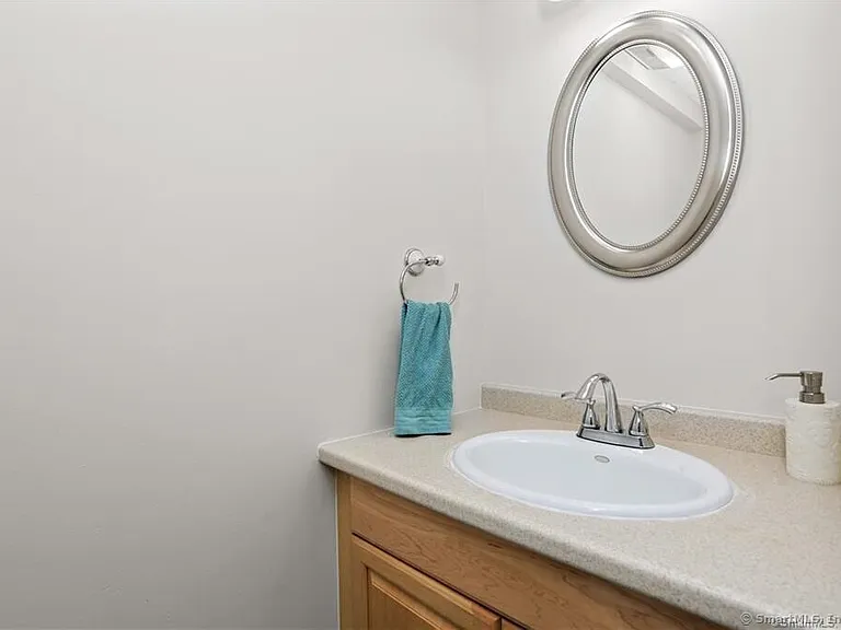 237 Strawberry Hill Ave #42 — Photo 12