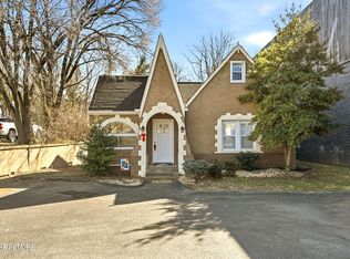 3820 Sutherland Ave, Knoxville, TN 37919