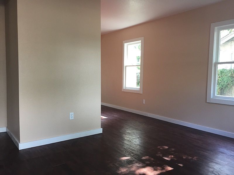 1st image of 715 Kentucky Ave