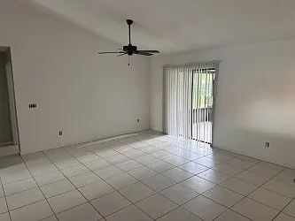 9211 Palm Tree Dr — Photo 3