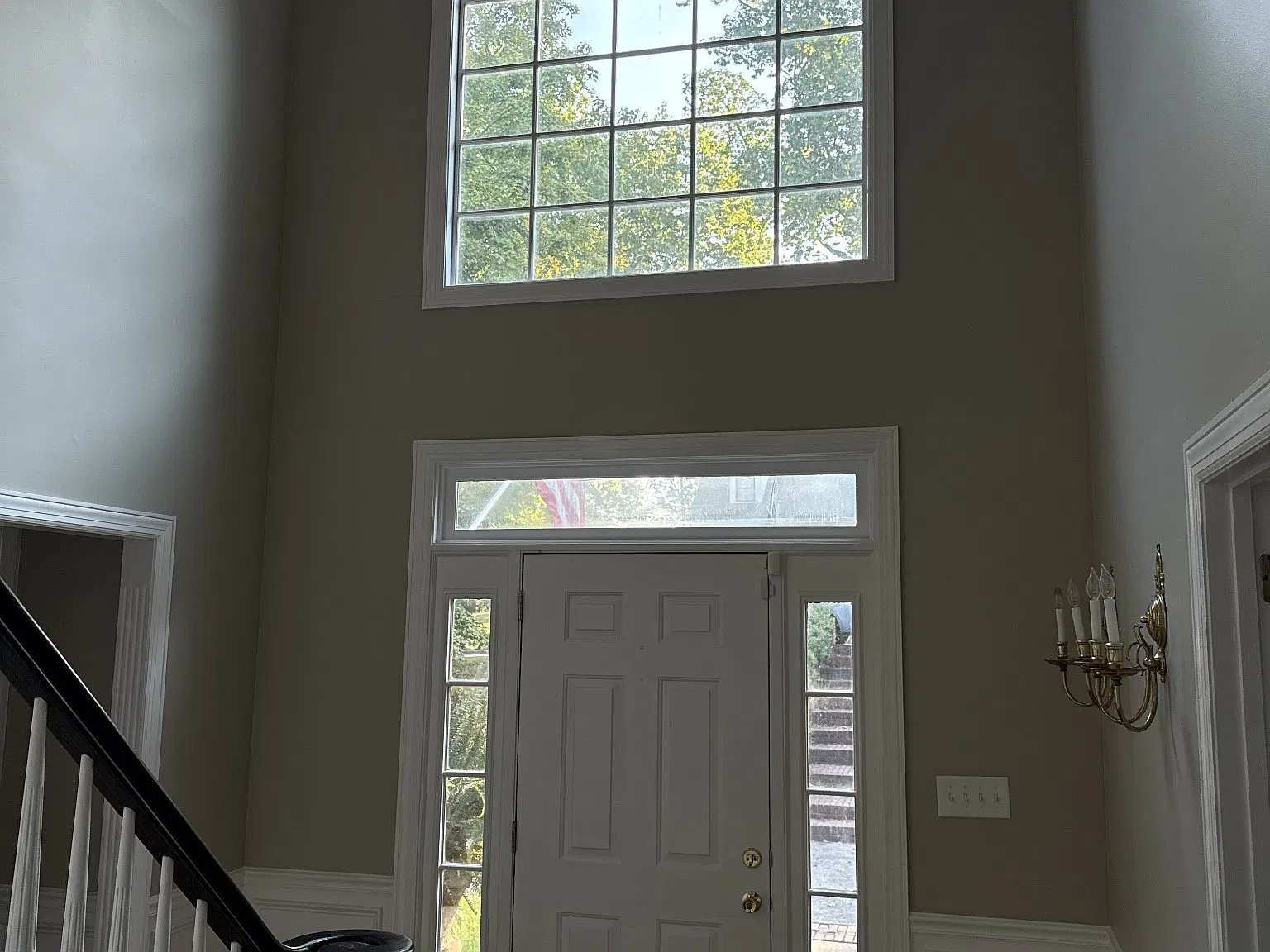 4 bed, 5.0 bath, 5172 sqft, $3,500 — Photo 4