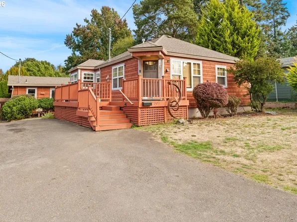7303 SE Sherman St, Portland, OR 97215