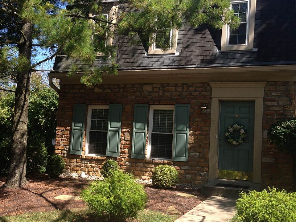 5 Woodsview Lane