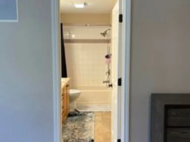 2431 Trisha Ave — Photo 17