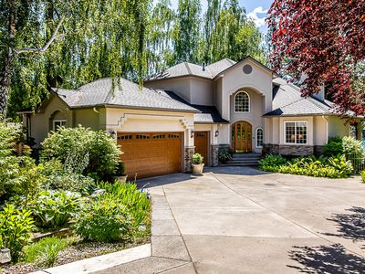 5475 E Shoreline Dr, Post Falls, ID, 83854
