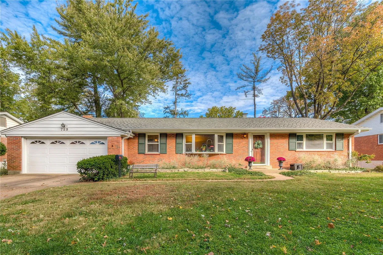 729 Delchester Ln photo 1