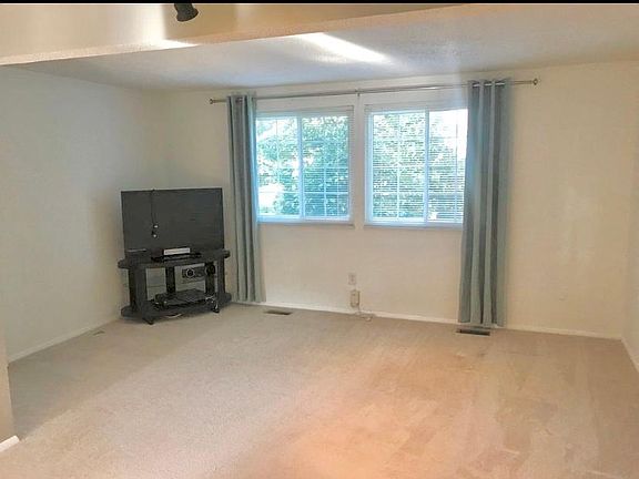 4th image of 5237 Saint Genevieve Pl