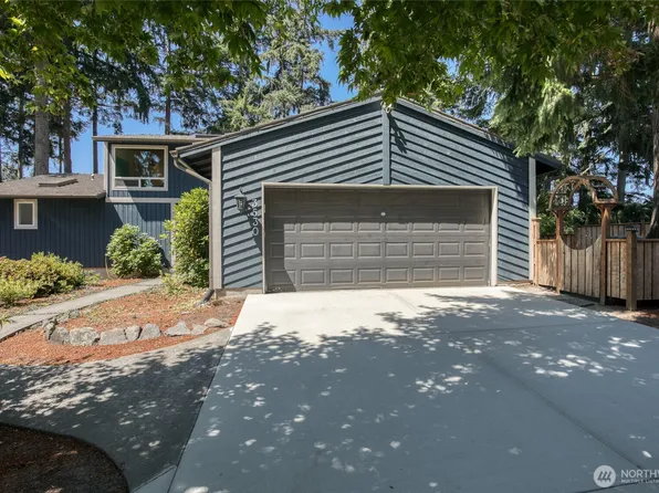 3530 71st Avenue W, University Place, WA 98466