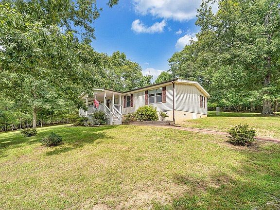 3rd image of 872 Hunters Dr